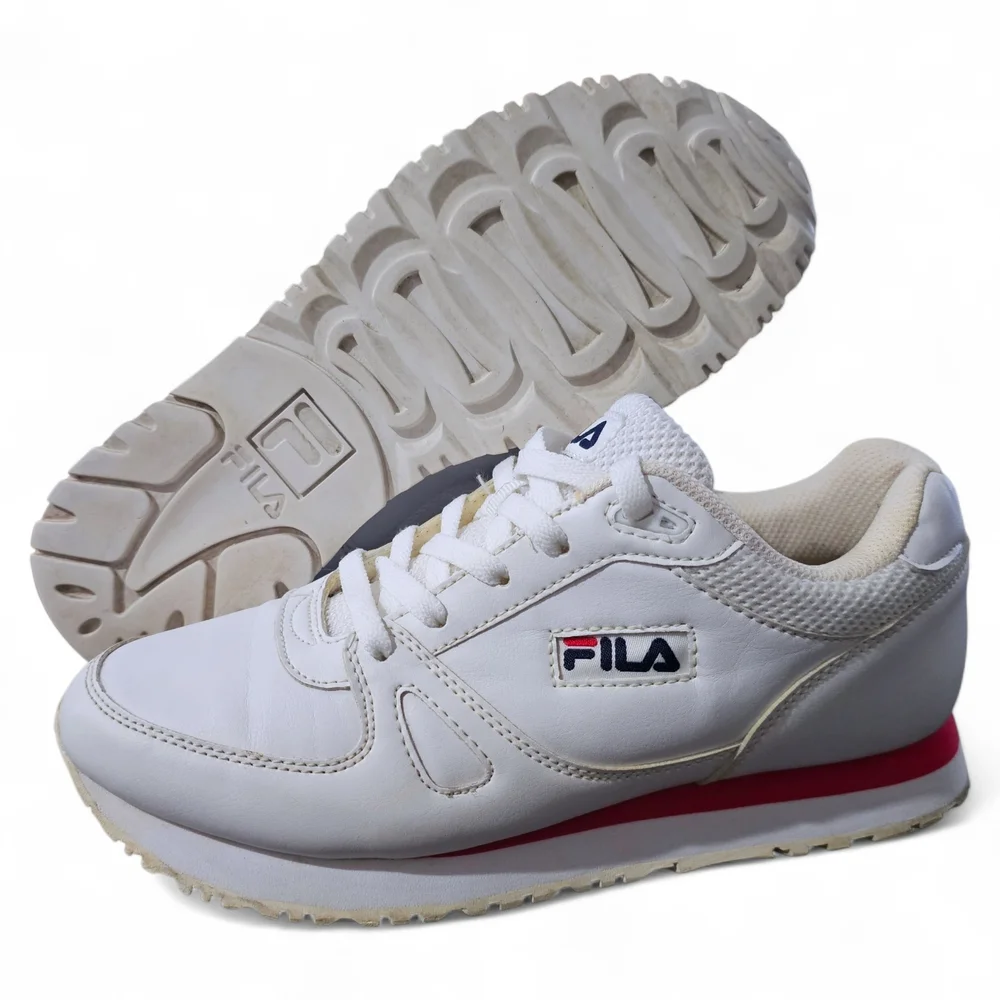 FILA Women's Sneakers Size 8 – White Athletic Shoes – Lace Up Casual